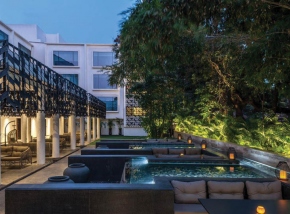 Dinner buffet at the 24/7 Gallery Café, Hyatt Place Goa