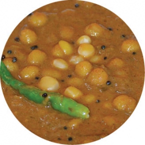 WHITE PEA CURRY
