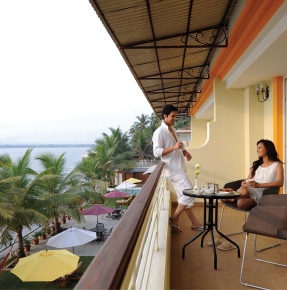 THE RIVERSIDE RETREAT