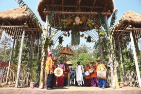 Tribal delights at Amona